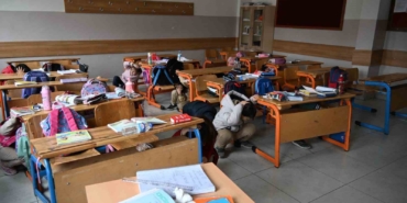 elazigda-ogrencilere-afet-bilinci-egitimi-verildi-3VFerW7D.jpg