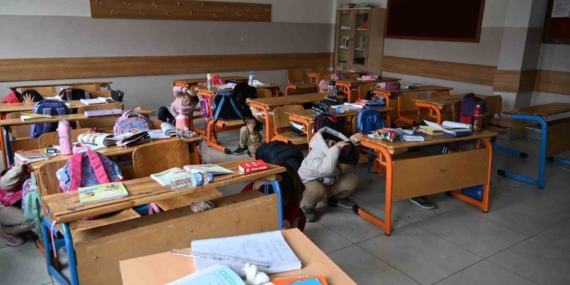 Elazığ’da Öğrencilere Afet Bilinci Eğitimi Verildi