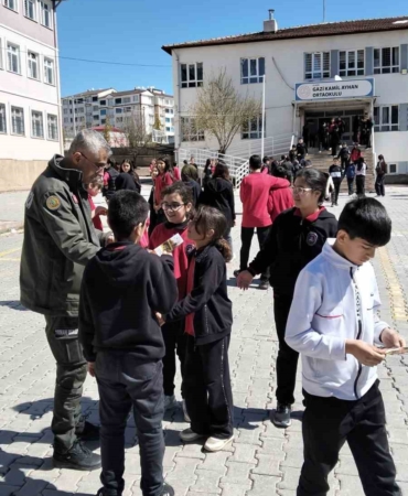 elazigda-ogrencilere-orman-yanginiyla-mucadele-egitimi-khhh3XFe.jpg