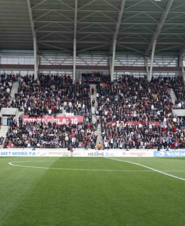 elazigspordan-sehirde-bayrak-seferberligi-hamlesi-xDXDw43y.jpg