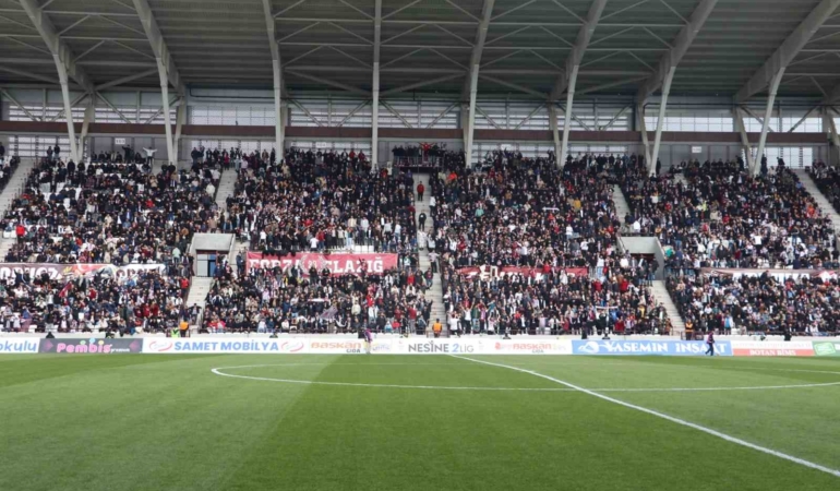 elazigspordan-sehirde-bayrak-seferberligi-hamlesi-xDXDw43y.jpg