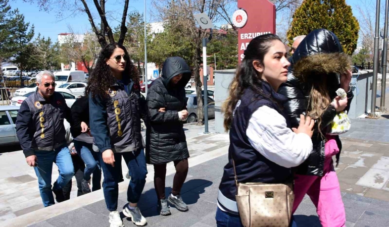 erzurumda-masaj-salonu-maskesiyle-fuhus-cetesi-cokertildi-YZXnpjnk.jpg