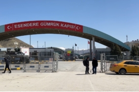 esendere-sinir-kapisinda-guvenli-gecis-faaliyetleri-devam-ediyor-bsMN91Zw.jpg