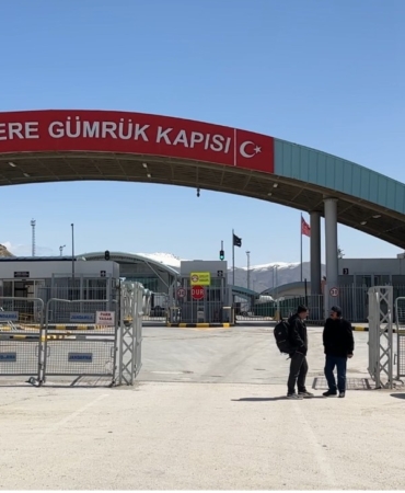 esendere-sinir-kapisinda-guvenli-gecis-faaliyetleri-devam-ediyor-bsMN91Zw.jpg