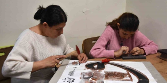 Filografi Sanatıyla Hayata Bağlanan Zihinsel Engelli Beyza
