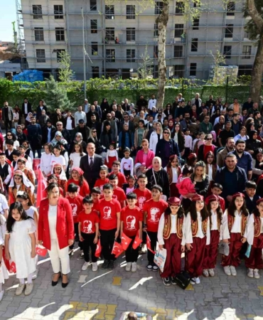 firat-ilkogretim-okulunda-23-nisan-coskusuyla-etkinlik-CxlNEmU9.jpg