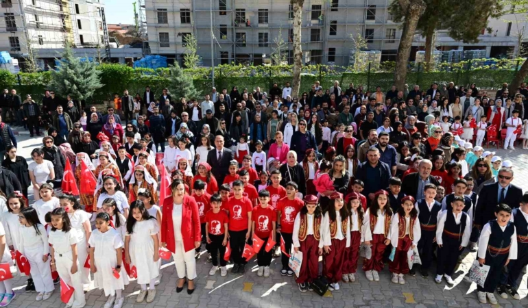 firat-ilkogretim-okulunda-23-nisan-coskusuyla-etkinlik-CxlNEmU9.jpg