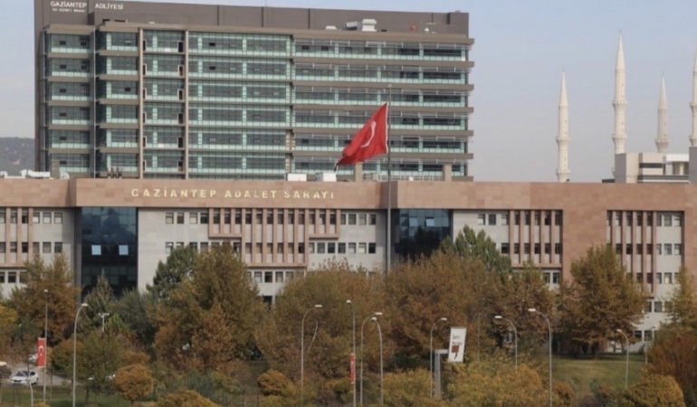 gaziantepte-balikci-cinayetinde-saniklar-yargilanmaya-basladi-BzCLOJ9d.jpg
