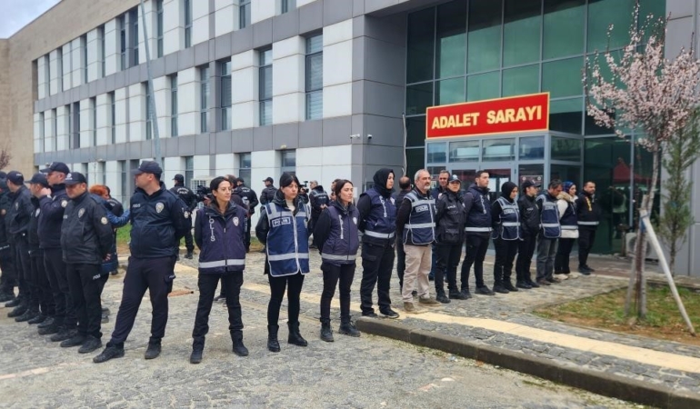 gulistan-doku-davasinda-firari-supheli-umut-altas-icin-kirmizi-bulten-cikarildi-pM1I2Yep.jpg