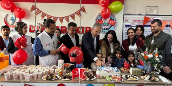 Hastanede 23 Nisan Coşkusu: Minik Hastalar İçin Sürpriz Bayram Etkinliği