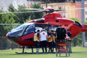 hava-ambulansiyla-malatyaya-sevk-edilen-kalp-krizi-hastasi-cL3Kc1hv.jpg