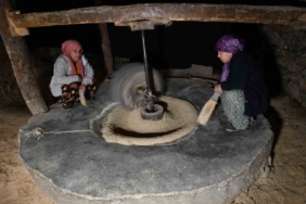 hizanda-asirlik-su-degirmeni-ile-dogal-pirinc-uretimi-devam-ediyor-Bue9UV78.jpg