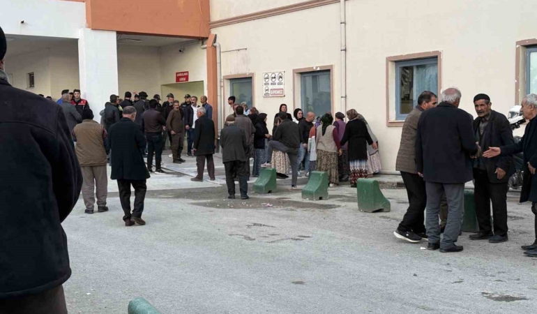 igdirda-aileler-arasinda-silahli-catisma-2-olu-6-yarali-Wt4KyNEI.jpg