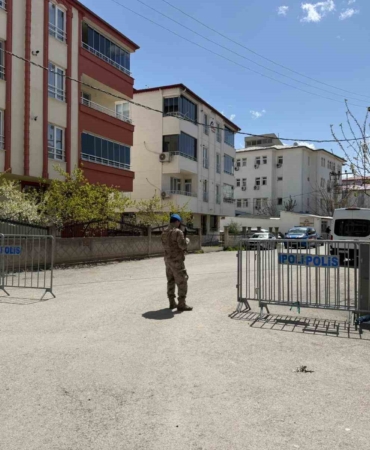 igdirda-kavga-sonrasi-gozaltina-alinan-21-supheli-adliyeye-sevk-edildi-7AM67N6L.jpg