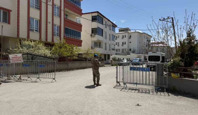 igdirda-kavga-sonrasi-gozaltina-alinan-21-supheli-adliyeye-sevk-edildi-7AM67N6L.jpg