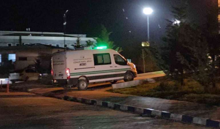 kopek-saldirisinda-hayatini-kaybeden-cocugun-cenazesi-adli-tip-kurumuna-gonderildi-S8yG8ObS.jpg