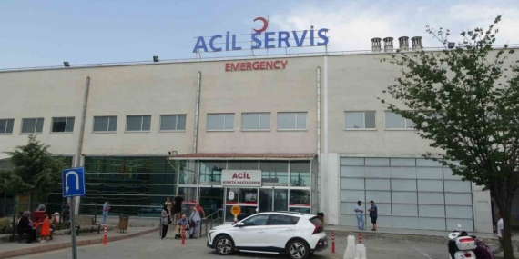Malatya’da İki Otomobilin Çarpışması Sonucu 3 Kişi Yaralandı