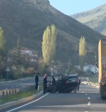 malatyada-kontrolden-cikan-otomobil-takla-atti-dramatik-anlar-gaatizzM.jpg