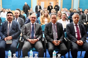 malatyada-universite-yoneticilerine-ozel-egitim-programi-qSfNcMxT.jpg