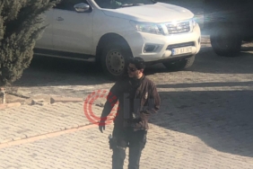 mustafa-turkay-sonelin-sirlarla-dolu-silahli-ve-kamuflajli-fotografi-gun-yuzune-cikti-cmUqYJNS.jpg