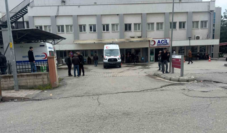 siirtte-kucuk-cocugun-sus-havuzunda-bogulma-tehlikesi-vxYIFKFj.jpg