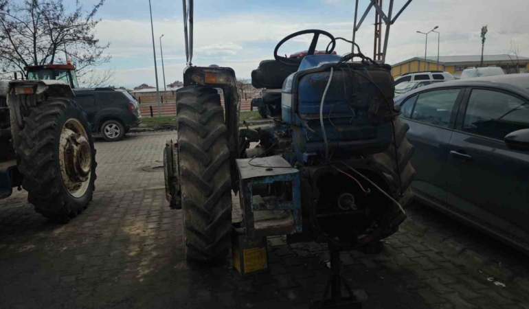 traktor-yogunlugu-ile-sezon-oncesi-tamircilerde-hareketlilik-t4MPmCpE.jpg