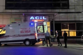 batmanda-otomobil-ve-motosiklet-carpismasi-1-yarali-n92gdw7v.jpg