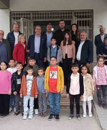 cermikli-is-adami-ogrencilere-kirtasiye-destegi-sagladi-bAYjag2S.jpg