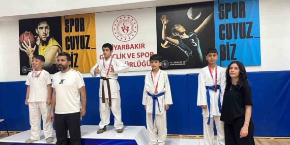 Çermikli Sporcular Madalyalarla Geri Döndü