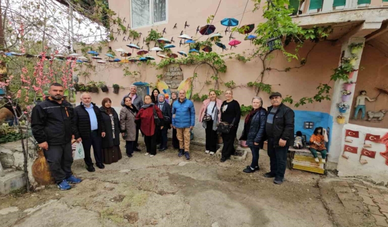 darendede-atil-malzemelerle-yaratilan-minyaturler-buyuluyor-UMJkukXx.jpg
