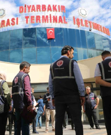 diyarbakir-otobus-terminalinde-bayram-oncesi-fiyat-denetimleri-Wn4Ueffw.jpg