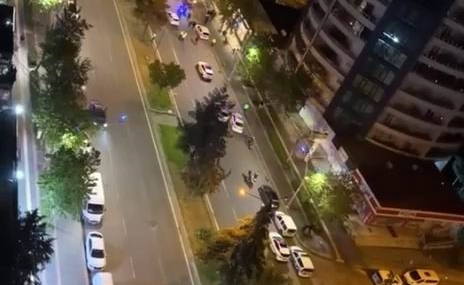 Diyarbakır’da Alkollü Baba ve Oğulun Dehşet Verici Eylemi: Araçtan İçki Şişeleri Fırlatıldı, 590 Bin Lira Ceza Kesildi