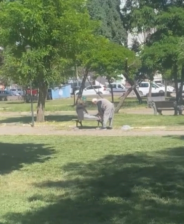 diyarbakirda-amcalar-parkta-mekik-cekerek-yaslarina-meydan-okudu-Rvj6i85K.jpg