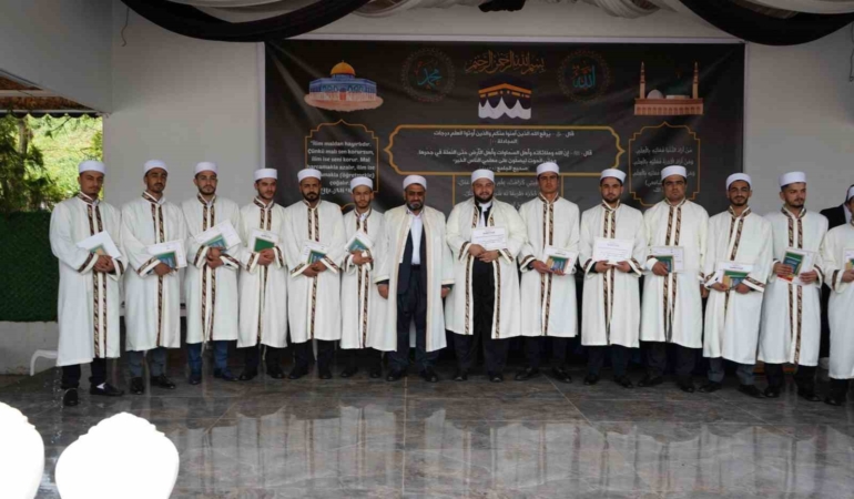 diyarbakirda-hafizlar-icin-gorkemli-icazet-toreni-vZYZ9Tp1.jpg