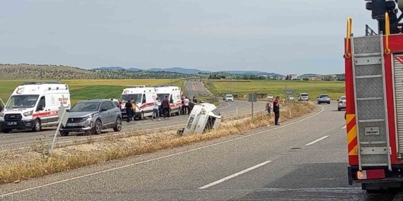 Diyarbakır’da Otomobil Takla Attı, 4 Kişi Yaralandı