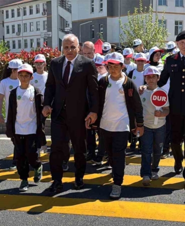 diyarbakirda-trafik-haftasi-etkinliklerle-farkindalik-yaratma-MeApBaYu.jpg