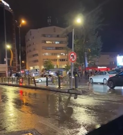 drift-yapan-surucu-zincirleme-kaza-yaratti-o-anlar-kamerada-Bgn3lSzy.jpg