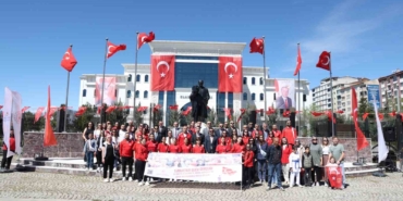 elazigda-19-mayis-kutlamalari-celenk-sunma-toreniyle-basladi-Id2sAb5U.jpg