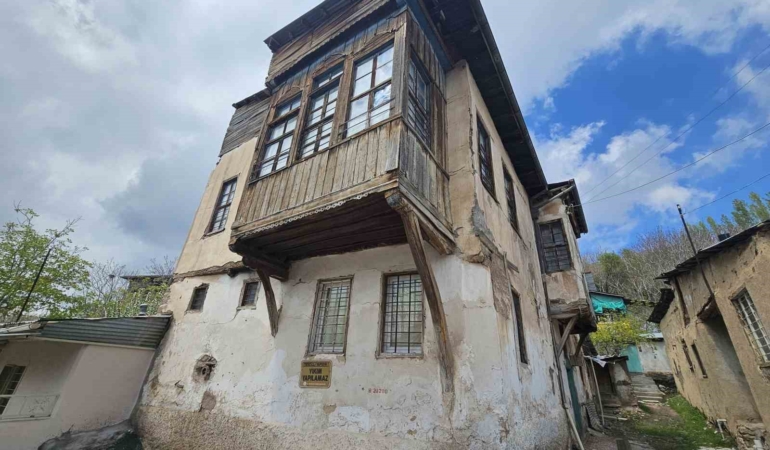 elazigda-450-yillik-tarihi-konagin-konusan-hikayesi-Bh4y4gCs.jpg