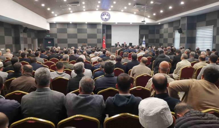 elazigda-din-gorevlileri-bayram-oncesi-bulustu-jR6Xevlw.jpg