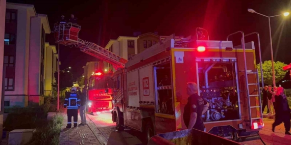Elazığ’da Hamile Kadının da Etkilendiği Korkutucu Yangın