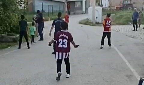 Elazığ’da Jandarma ve Çocukların Bir Araya Geldiği Duygu Dolu Maç