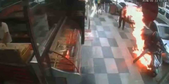 Elazığ’da Motorun Alev Alması Anı Kameralarda!