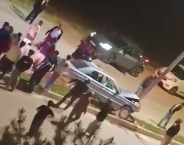 Elazığ’da Otomobil Aydınlatma Direğine Çarptı: 1 Yaralı Haberi