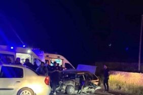 elazigda-otomobil-ve-traktor-carpismasi-5-kisi-yaralandi-YVaK99pf.jpg