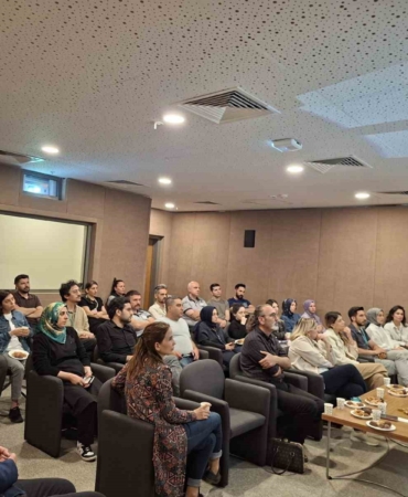 elazigda-saglik-calisanlarina-ozel-seminer-duzenlendi-dTASJvef.jpg