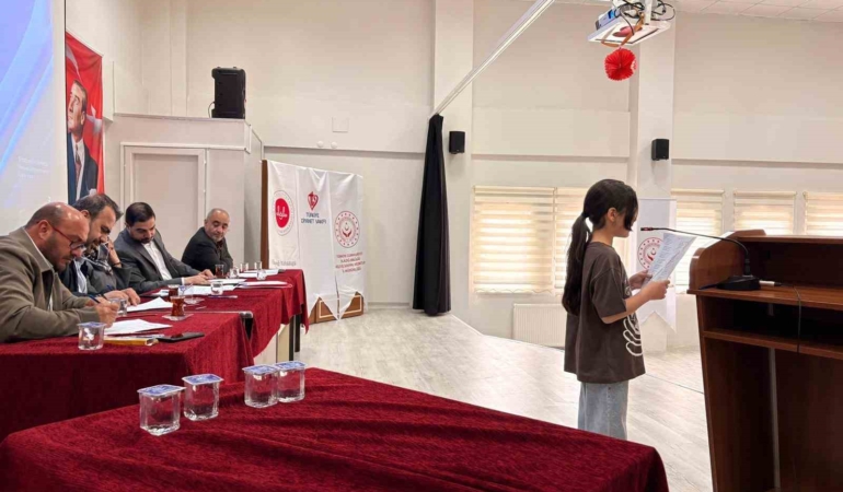 elazigda-siir-okuma-yarismasi-bir-sanat-dolu-gece-h341zkXl.jpg