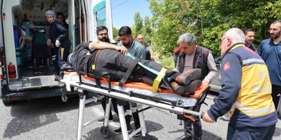 Elazığ’da Trafik Kazası: İki Çocukla Birlikte Beş Yaralı