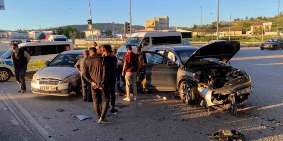 Elazığ’da Trajik Trafik Kazası: 4 Kişi Yaralandı