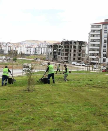 elazigda-yesil-alan-calismalari-devam-ediyor-1iiIs1fE.jpg